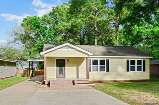 4854 Ruth, St Francisville, LA 70775