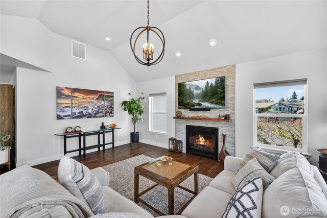 4301 Glasgow Way, Anacortes, WA 98221