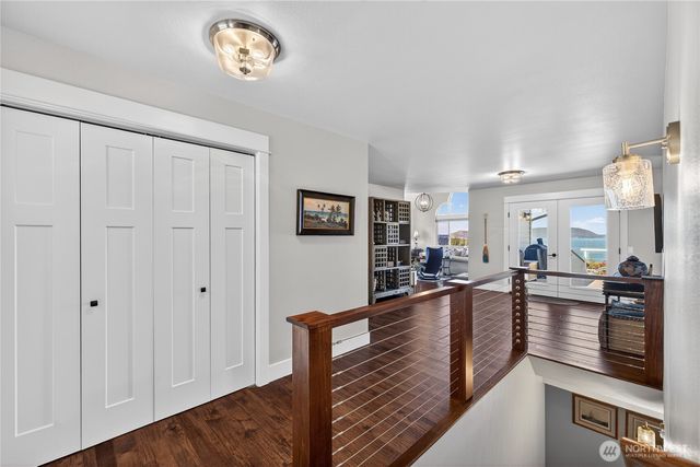 4301 Glasgow Way, Anacortes, WA 98221