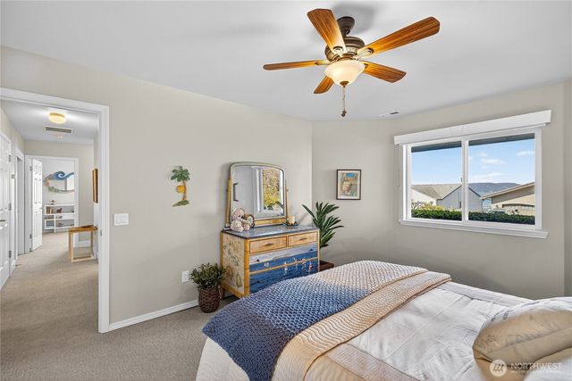 4301 Glasgow Way, Anacortes, WA 98221