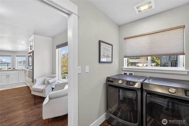 4301 Glasgow Way, Anacortes, WA 98221