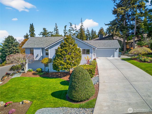 4301 Glasgow Way, Anacortes, WA 98221