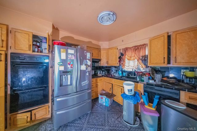 919 E 99th Street, Brooklyn, NY 11236
