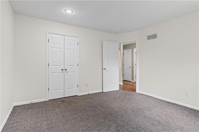 760 Spring Circle, Liberty, MO 64068