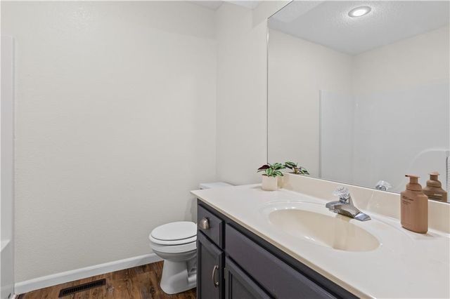 760 Spring Circle, Liberty, MO 64068