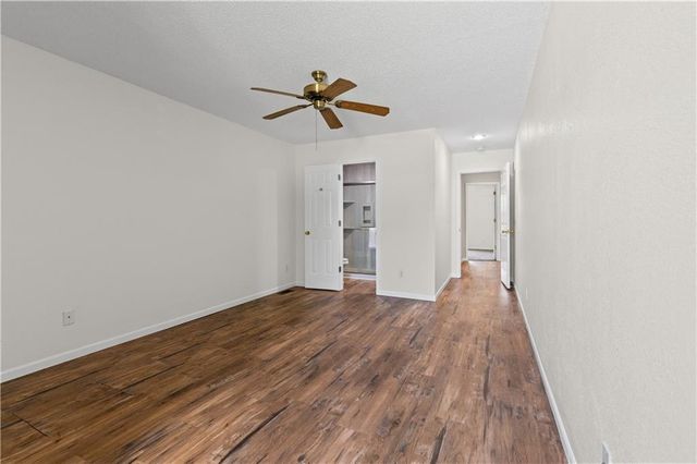 760 Spring Circle, Liberty, MO 64068