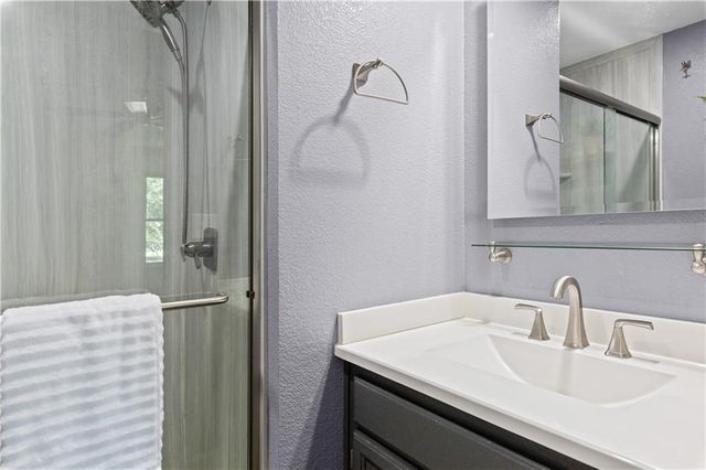 760 Spring Circle, Liberty, MO 64068