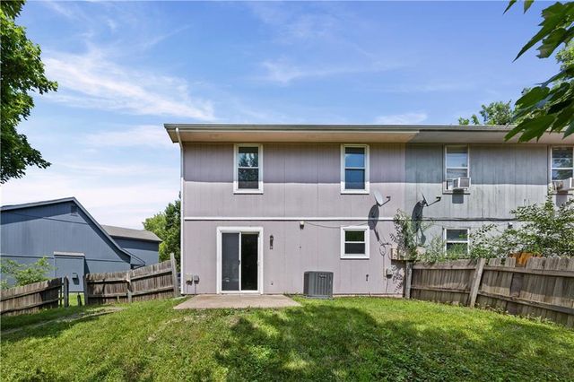 760 Spring Circle, Liberty, MO 64068