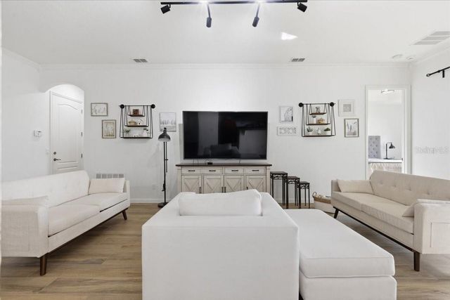 6871 HELMSLEY CIRCLE, Windermere, FL 34786