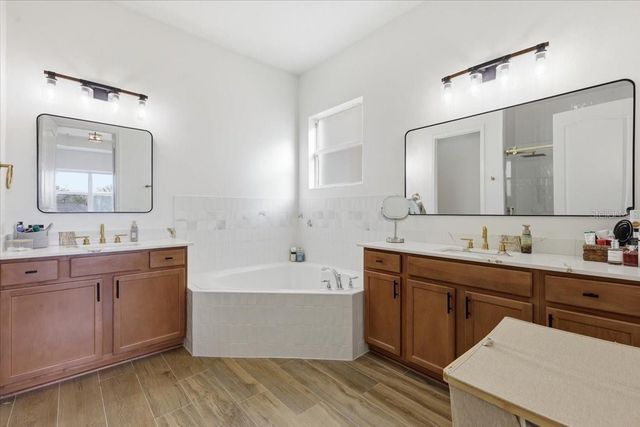 6871 HELMSLEY CIRCLE, Windermere, FL 34786