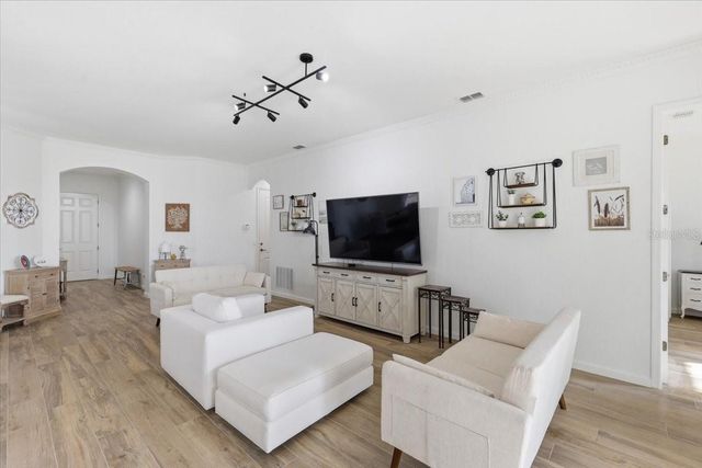 6871 HELMSLEY CIRCLE, Windermere, FL 34786