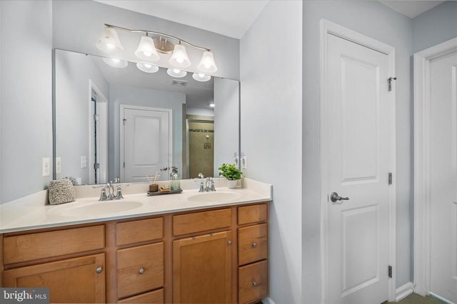 6841 LAKE ANNE CT, Warrenton, VA 20187