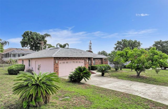 933 DEVONSHIRE WAY, Lake Wales, FL 33853