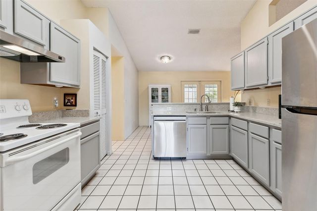 933 DEVONSHIRE WAY, Lake Wales, FL 33853