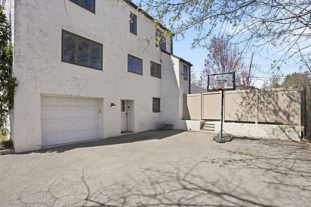 185 Fenimore Road, New Rochelle, NY 10804
