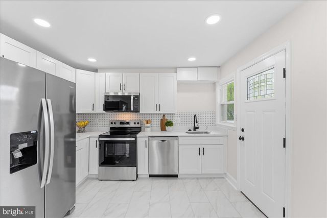 227 MANASSAS AVE, Front Royal, VA 22630