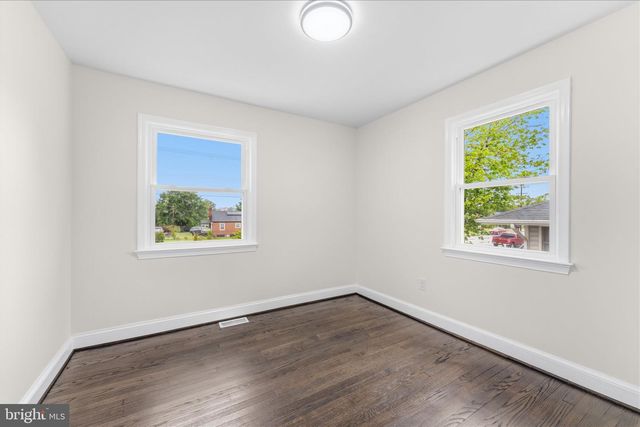 227 MANASSAS AVE, Front Royal, VA 22630