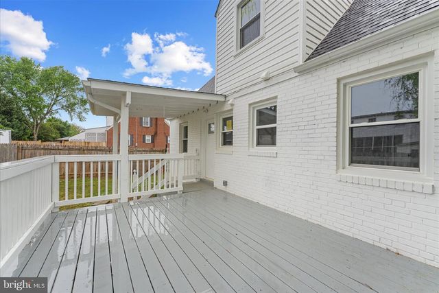 227 MANASSAS AVE, Front Royal, VA 22630