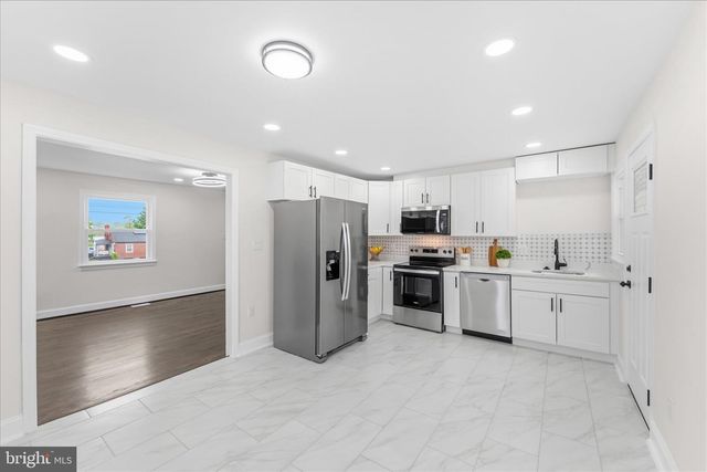 227 MANASSAS AVE, Front Royal, VA 22630