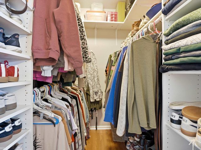 48670 Arnold Drive, Macomb Twp, MI 48044