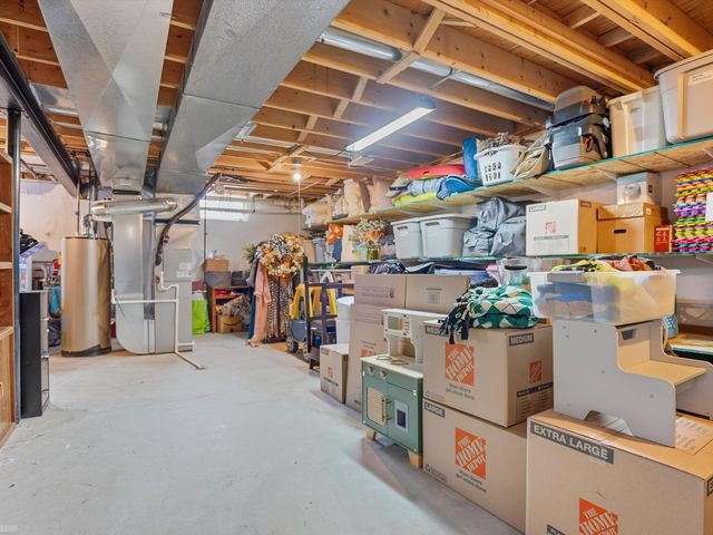 48670 Arnold Drive, Macomb Twp, MI 48044