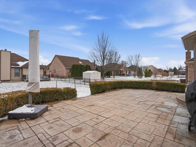 48670 Arnold Drive, Macomb Twp, MI 48044