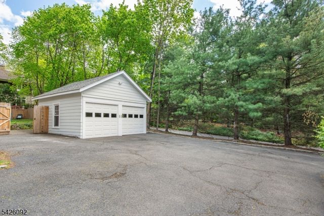 485 Valley Rd, Montclair Twp., NJ 07043