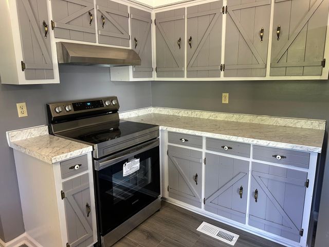 8790 Back Valley Road, Evensville, TN 37332