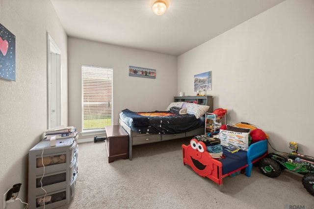 6142 Waterford Ln, Sorrento, LA 70778