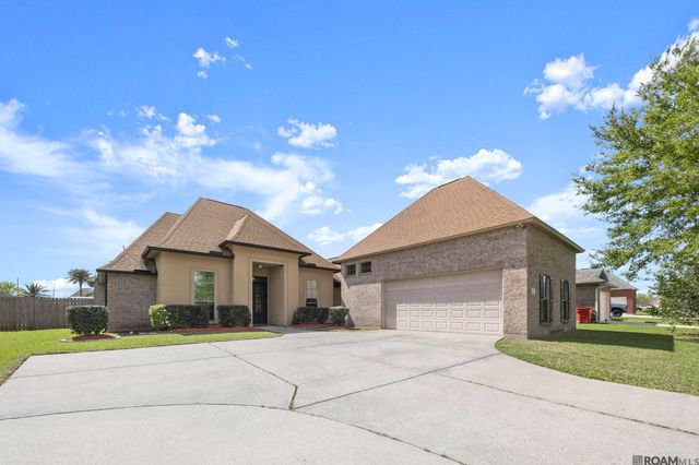 6142 Waterford Ln, Sorrento, LA 70778