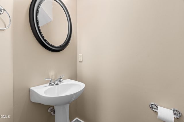 3827 Glenhaven Road, Raleigh, NC 27606