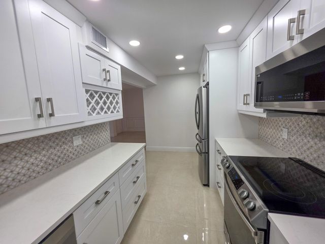 3588 Alder Drive D1, West Palm Beach, FL 33417