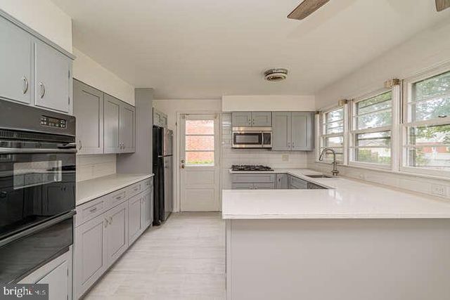 1916 PORTER AVENUE, Suitland, MD 20746