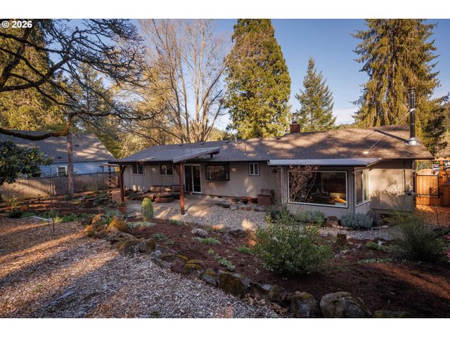 4680 W HILLSIDE Dr, Eugene, OR 97405