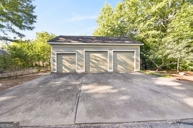 312 Birch Lane, Pine Mountain, GA 31822