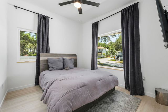 26 Poinciana Cove Rd, St Augustine, FL 32084