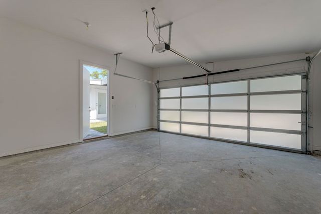 26 Poinciana Cove Rd, St Augustine, FL 32084