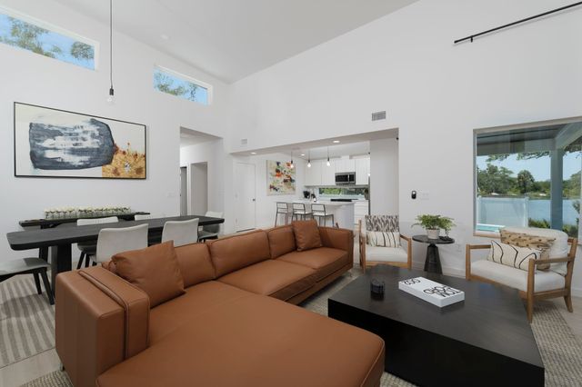 26 Poinciana Cove Rd, St Augustine, FL 32084