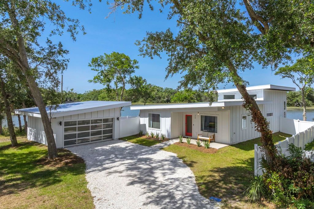 26 Poinciana Cove Rd, St Augustine, FL 32084