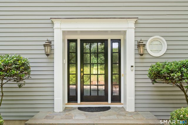 32 Silver Ridge Common, Weston, CT 06883