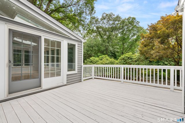 32 Silver Ridge Common, Weston, CT 06883