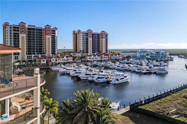 5702 Cape Harbour DR 102, Cape Coral, FL 33914