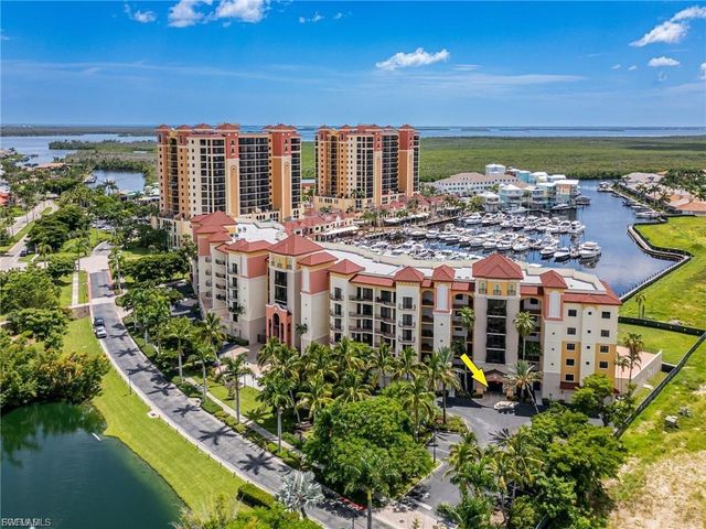 5702 Cape Harbour DR 102, Cape Coral, FL 33914