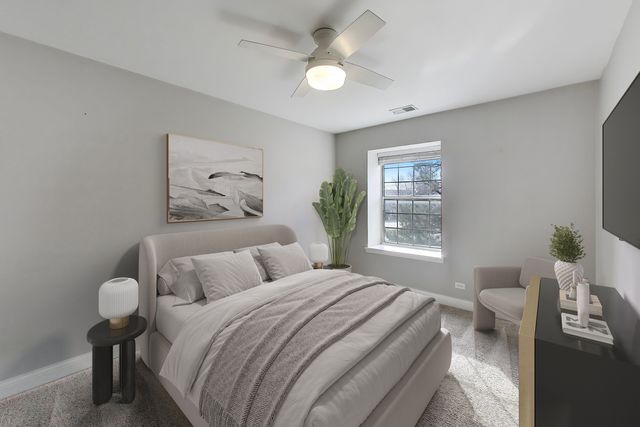 10 Waterbury Lane M2, Schaumburg, IL 60193