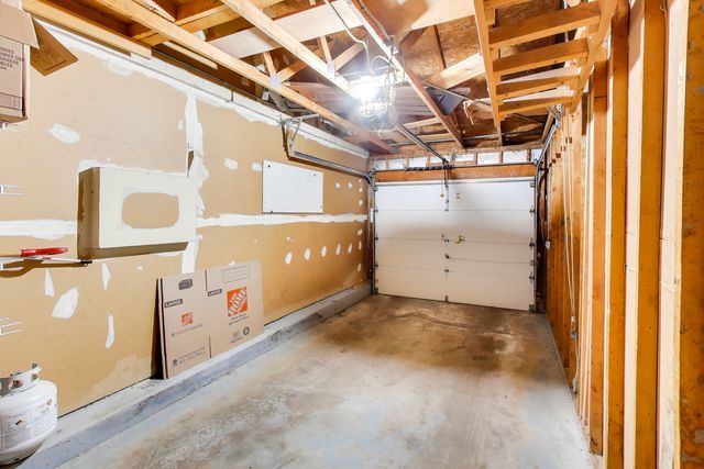 10 Waterbury Lane M2, Schaumburg, IL 60193