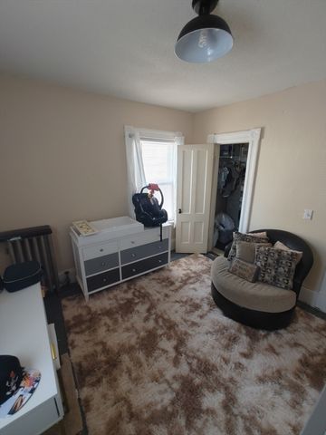 24 Hampden St, West Springfield, MA 01089