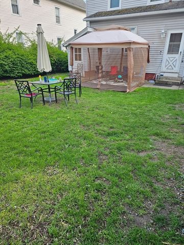 24 Hampden St, West Springfield, MA 01089