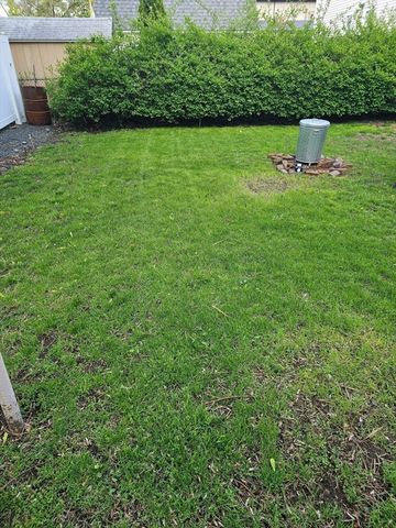 24 Hampden St, West Springfield, MA 01089