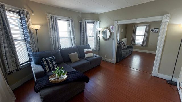 24 Hampden St, West Springfield, MA 01089