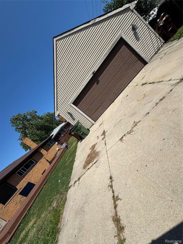 13093 EDISON Street, Southgate, MI 48195